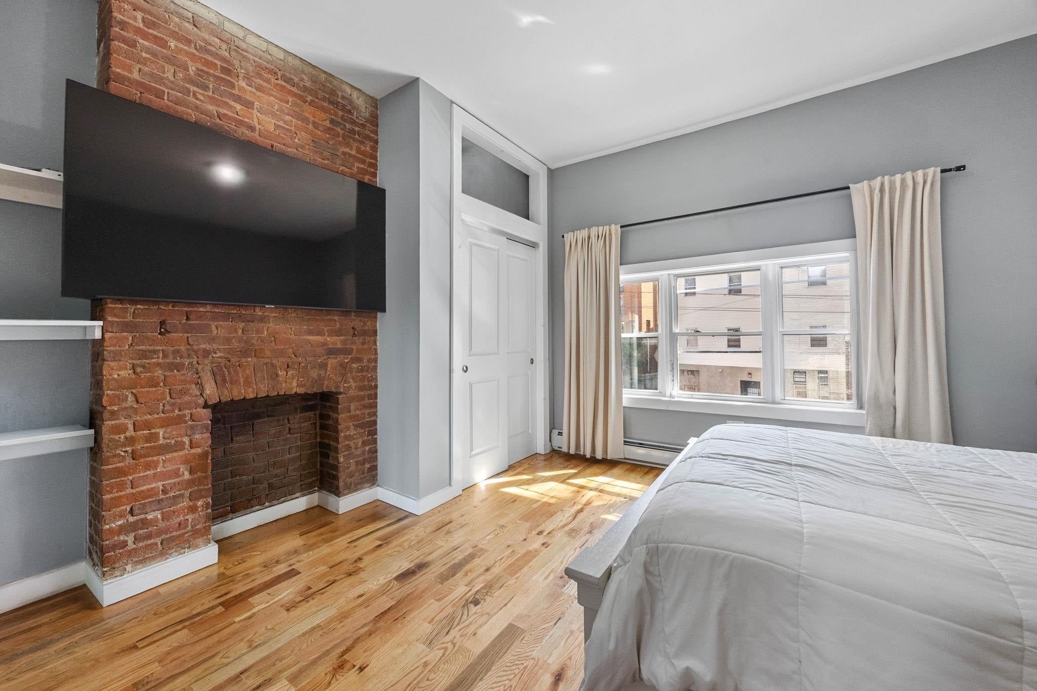 473 BERGEN AVE 2