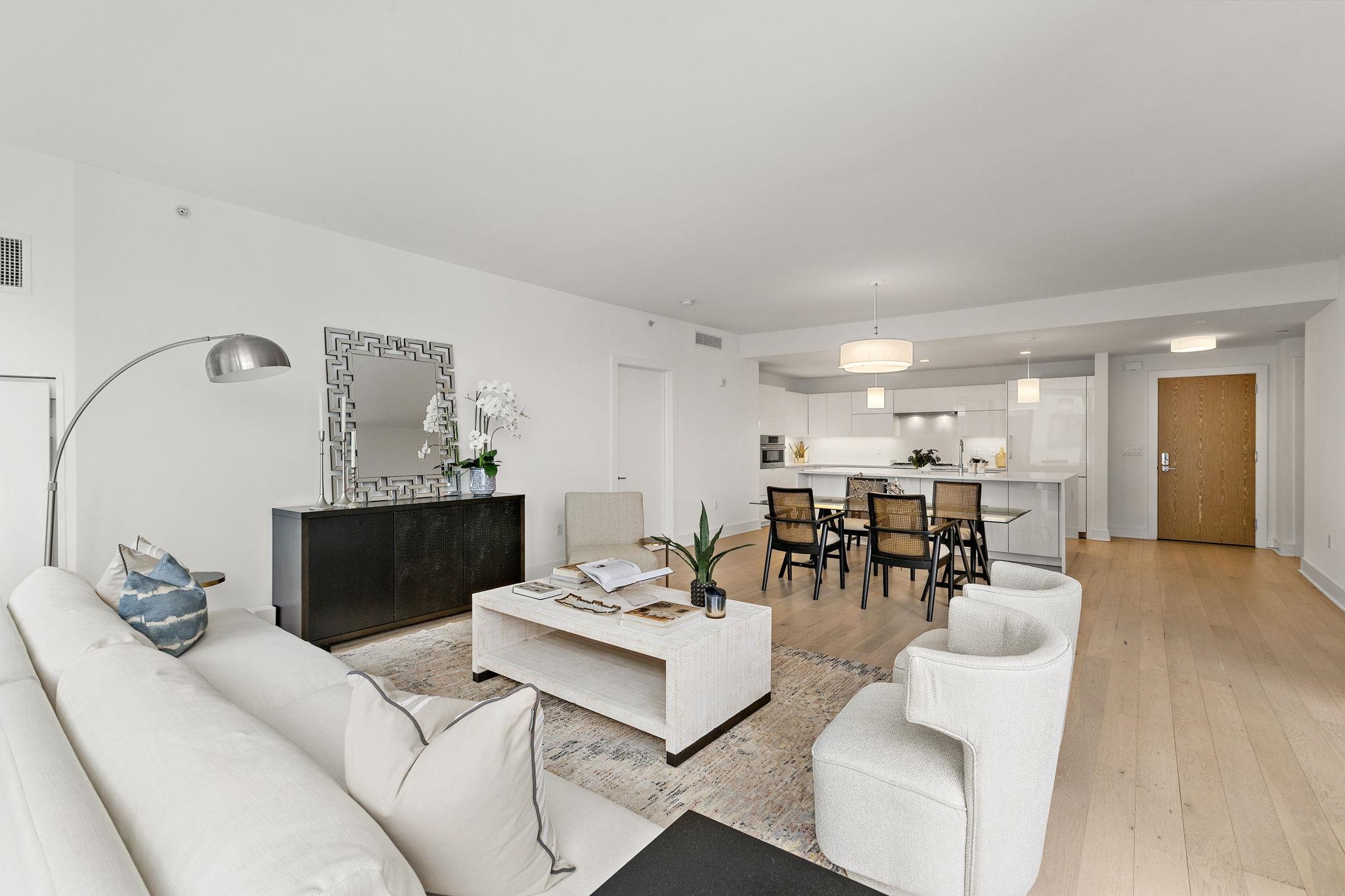 9 AVENUE AT PORT IMPERIAL 911