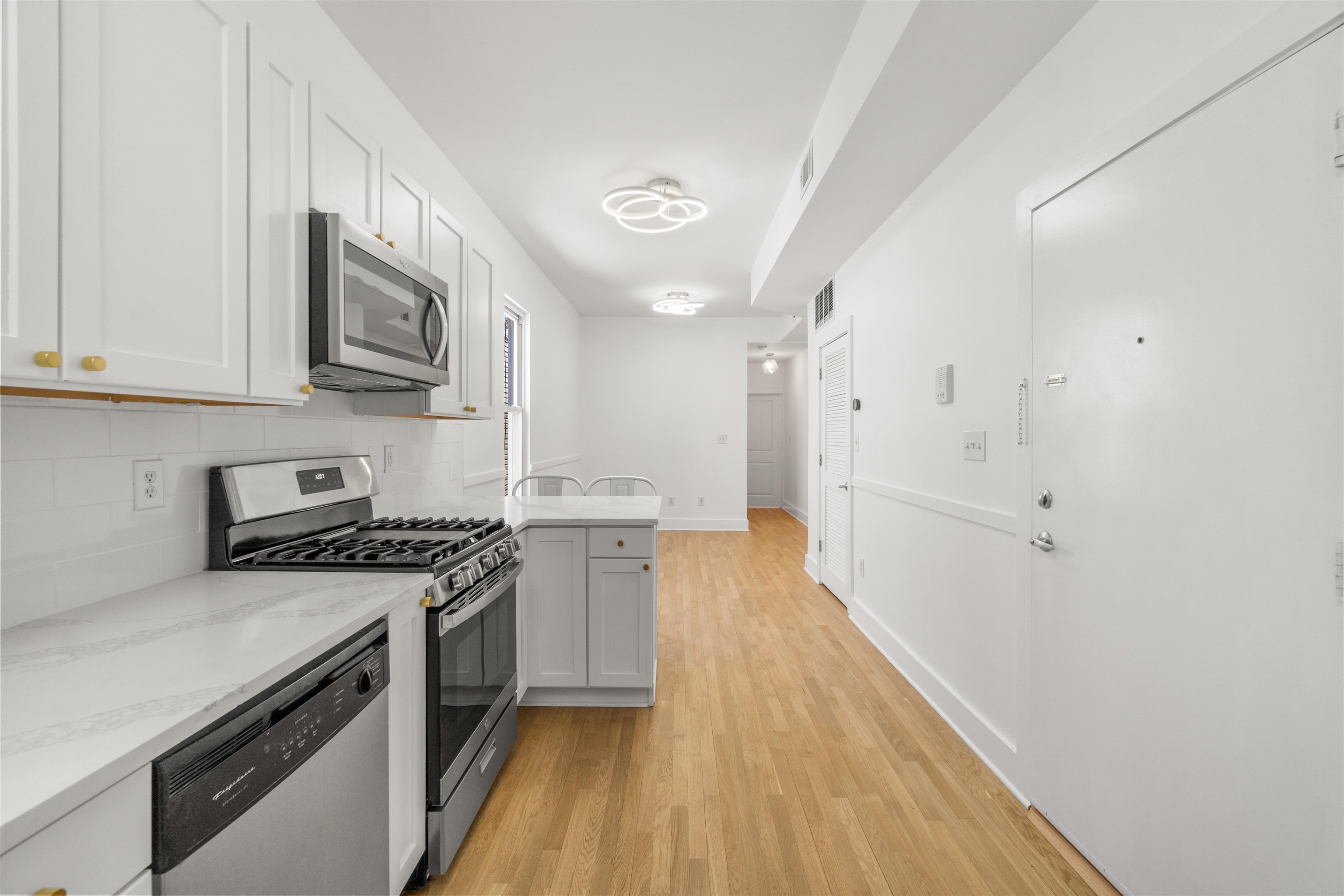 106 Duncan Ave #3L, Jersey City, New Jersey image 5