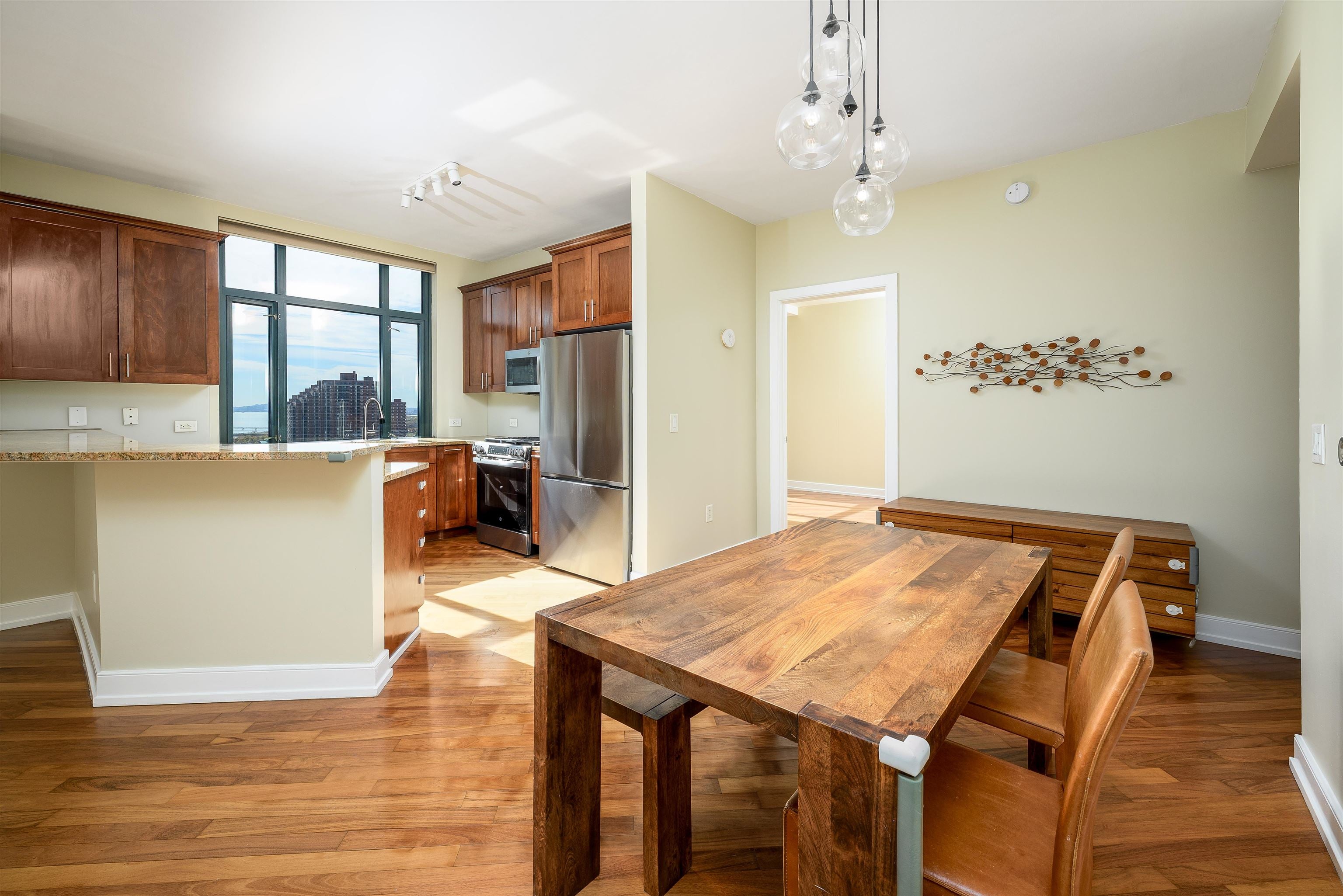 105 GREENE ST 1604