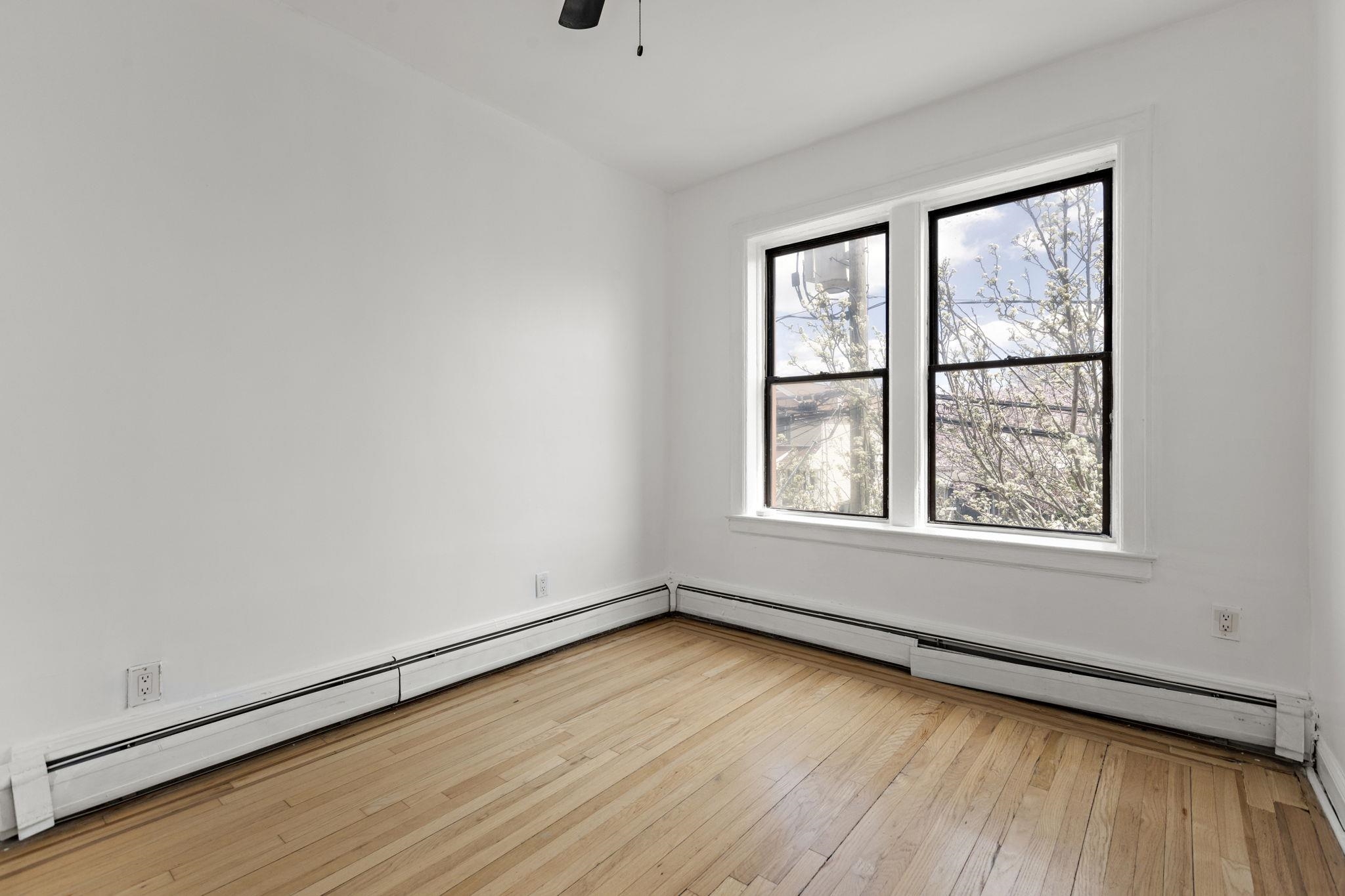 15 Broadway #22, Bayonne, New Jersey image 9