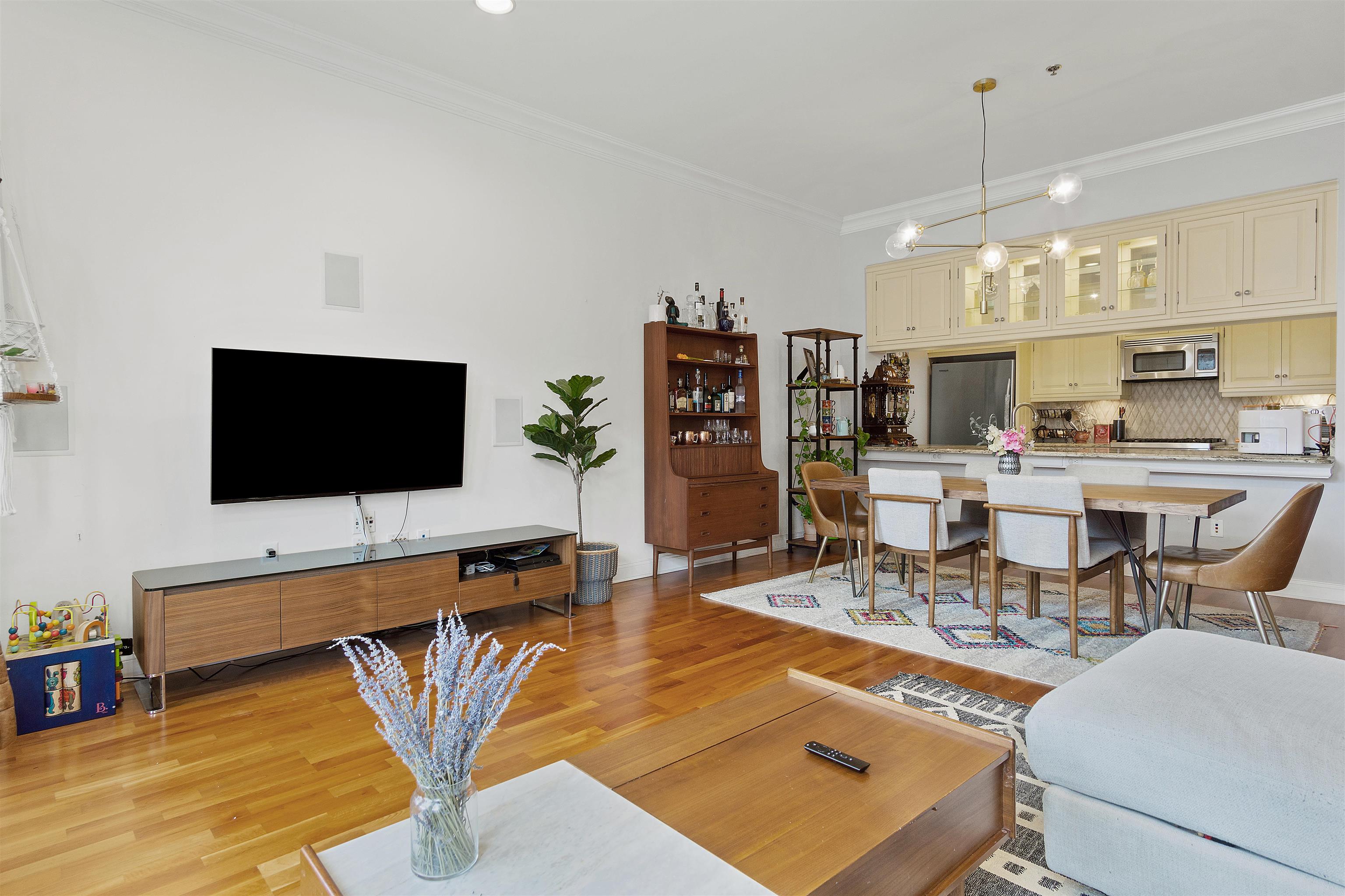 301 GRAND ST A