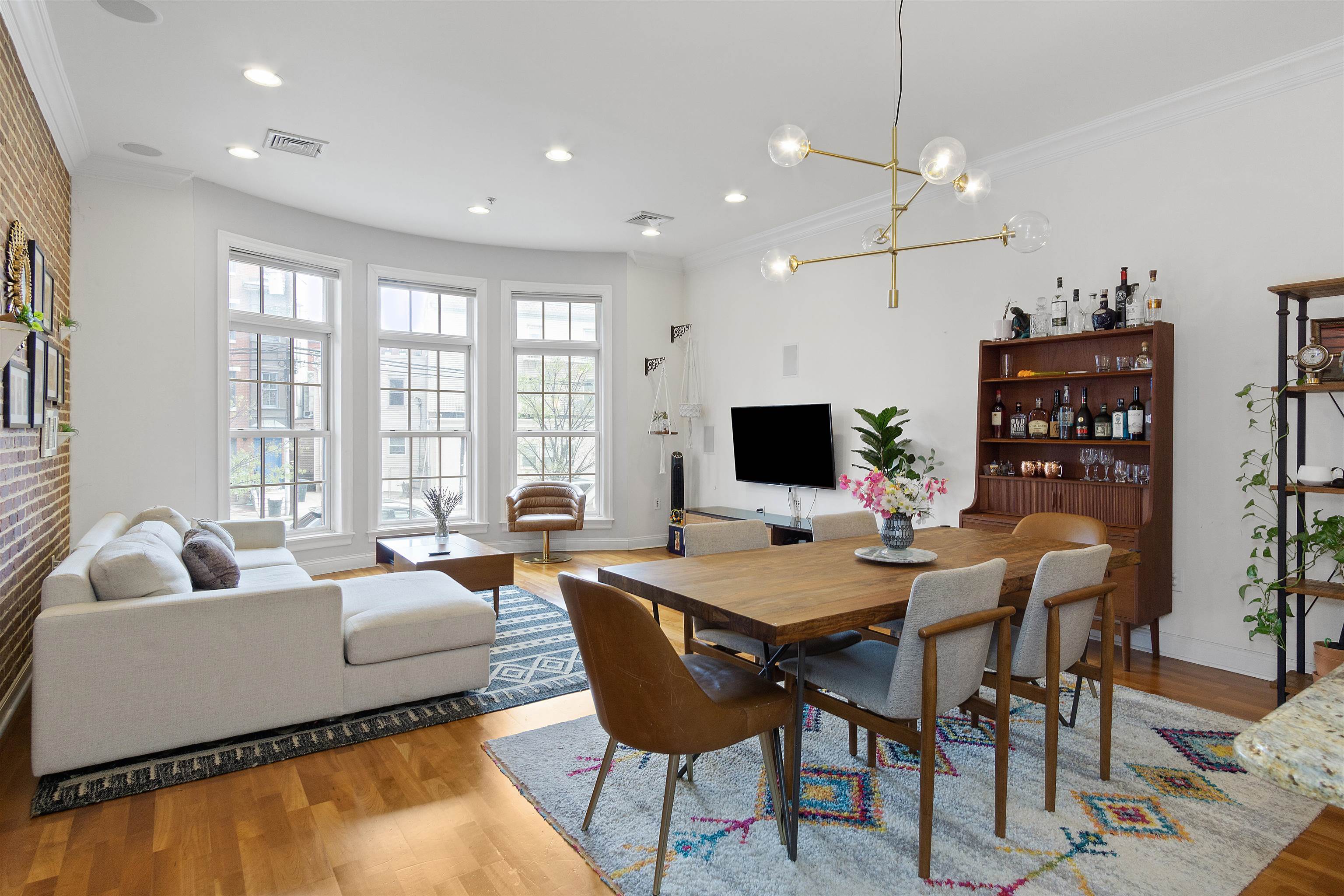 301 GRAND ST A