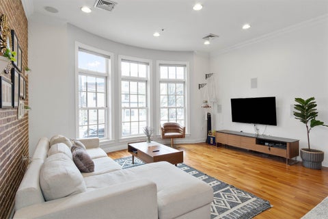 Condo For Sale - 301 Grand St #A<br/> Jersey City, NJ 07302