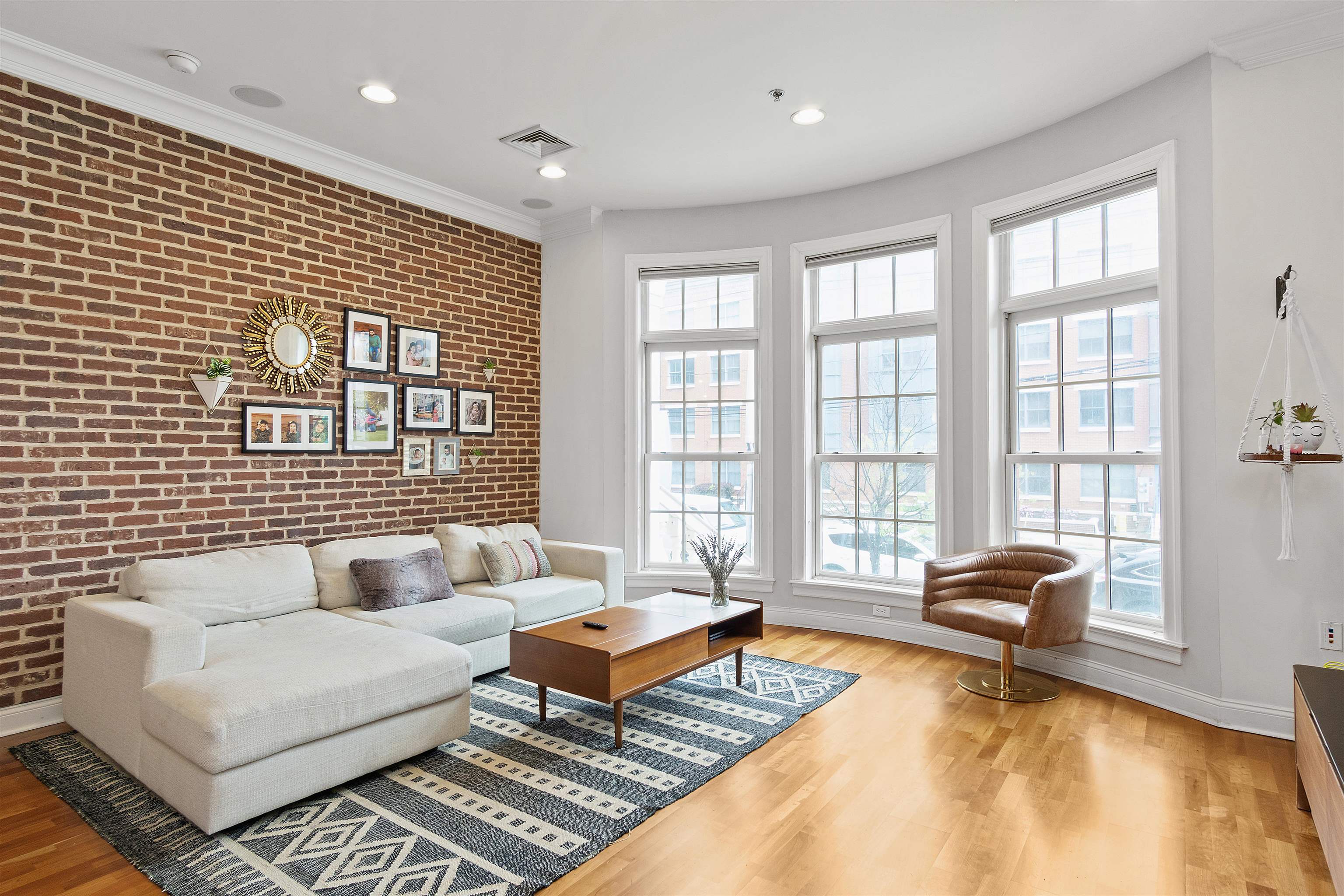 301 GRAND ST A