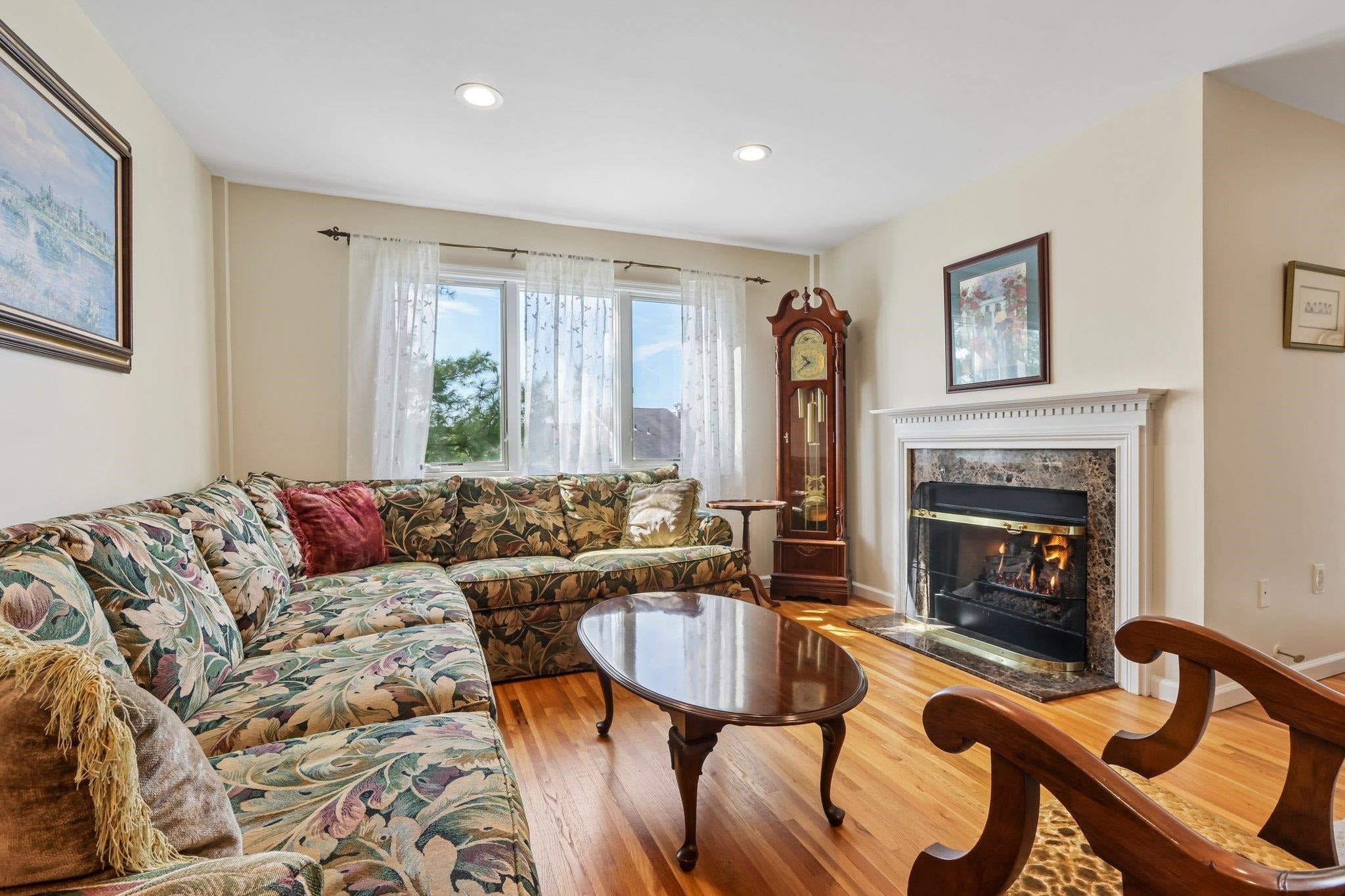 411 HEIGHTS DR