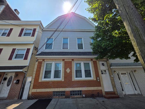 Homes For Rent - 510 Kennedy Blvd<br/> Bayonne, NJ 07002
