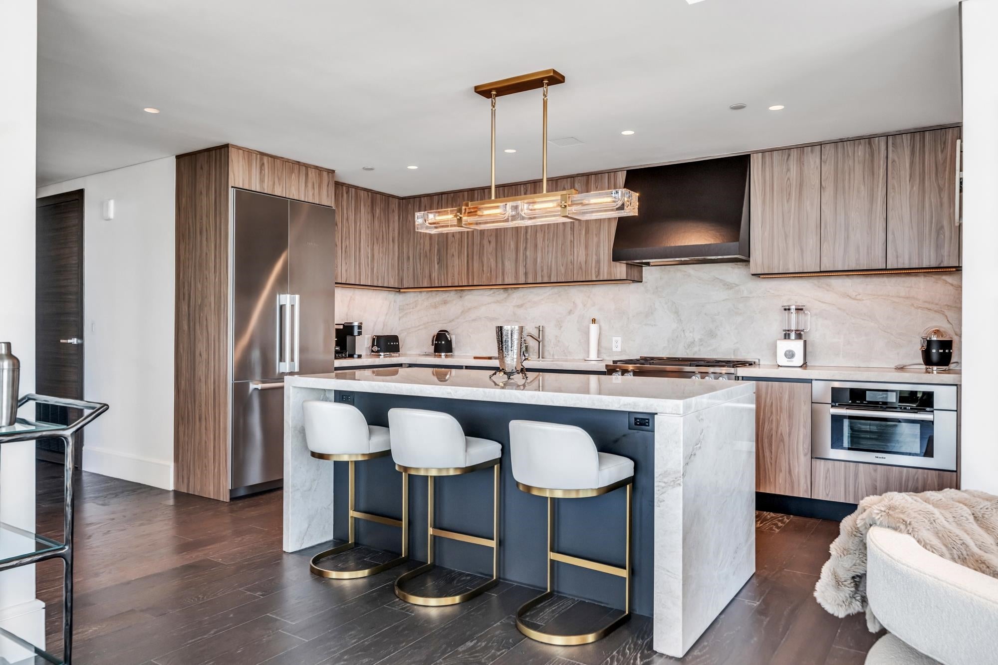 8701 CHURCHILL RD PH1501