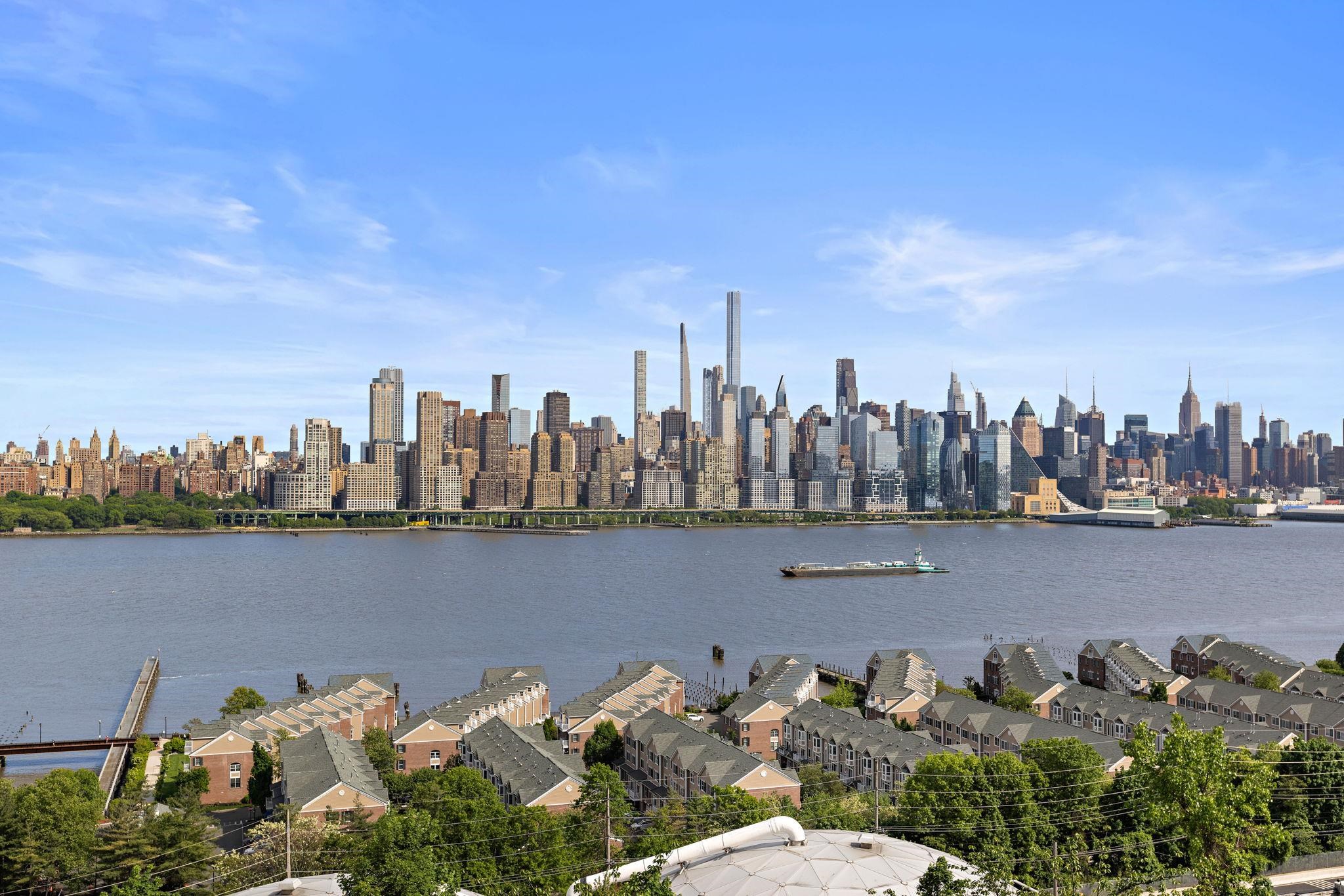 6515 Blvd East #4G, West New York, New Jersey image 17