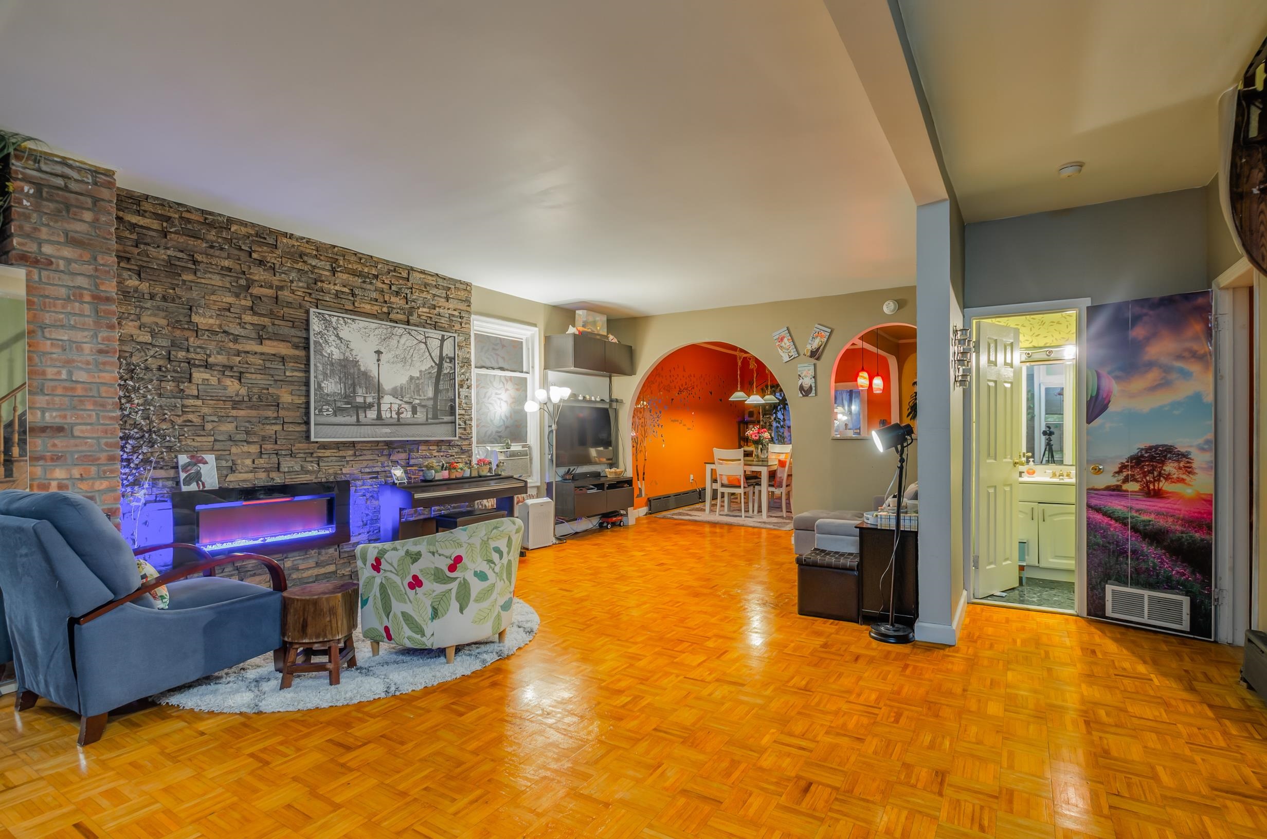 232 Centre Ave, Secaucus, New Jersey image 4