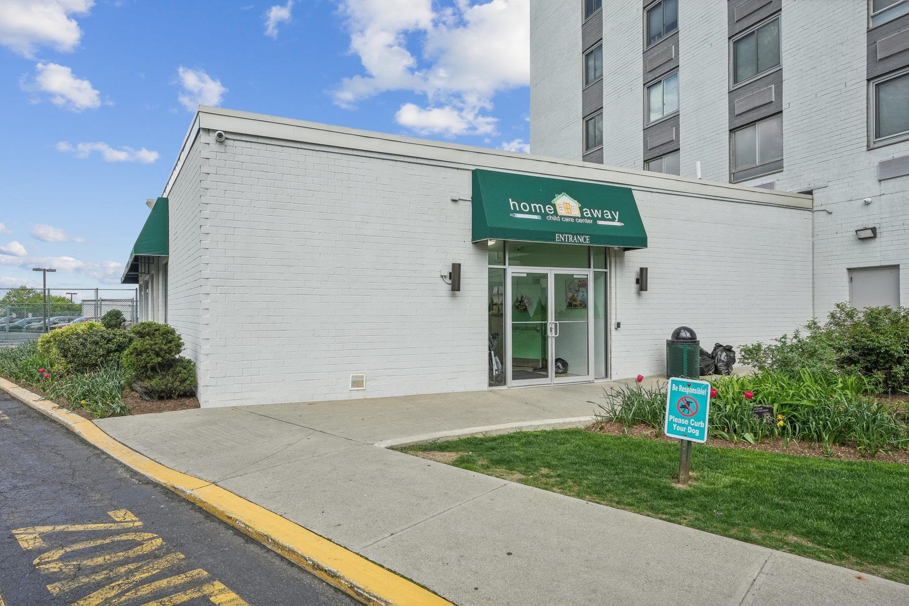 100 Manhattan Ave #1819, Union City, New Jersey image 2