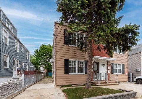 Multifamily For Sale - 32 Kelly Parkway<br/> Bayonne, NJ 07002