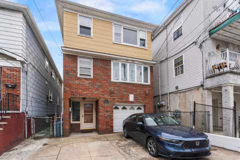 Homes For Rent - 203 South St #1<br/> Jersey City, NJ 07307