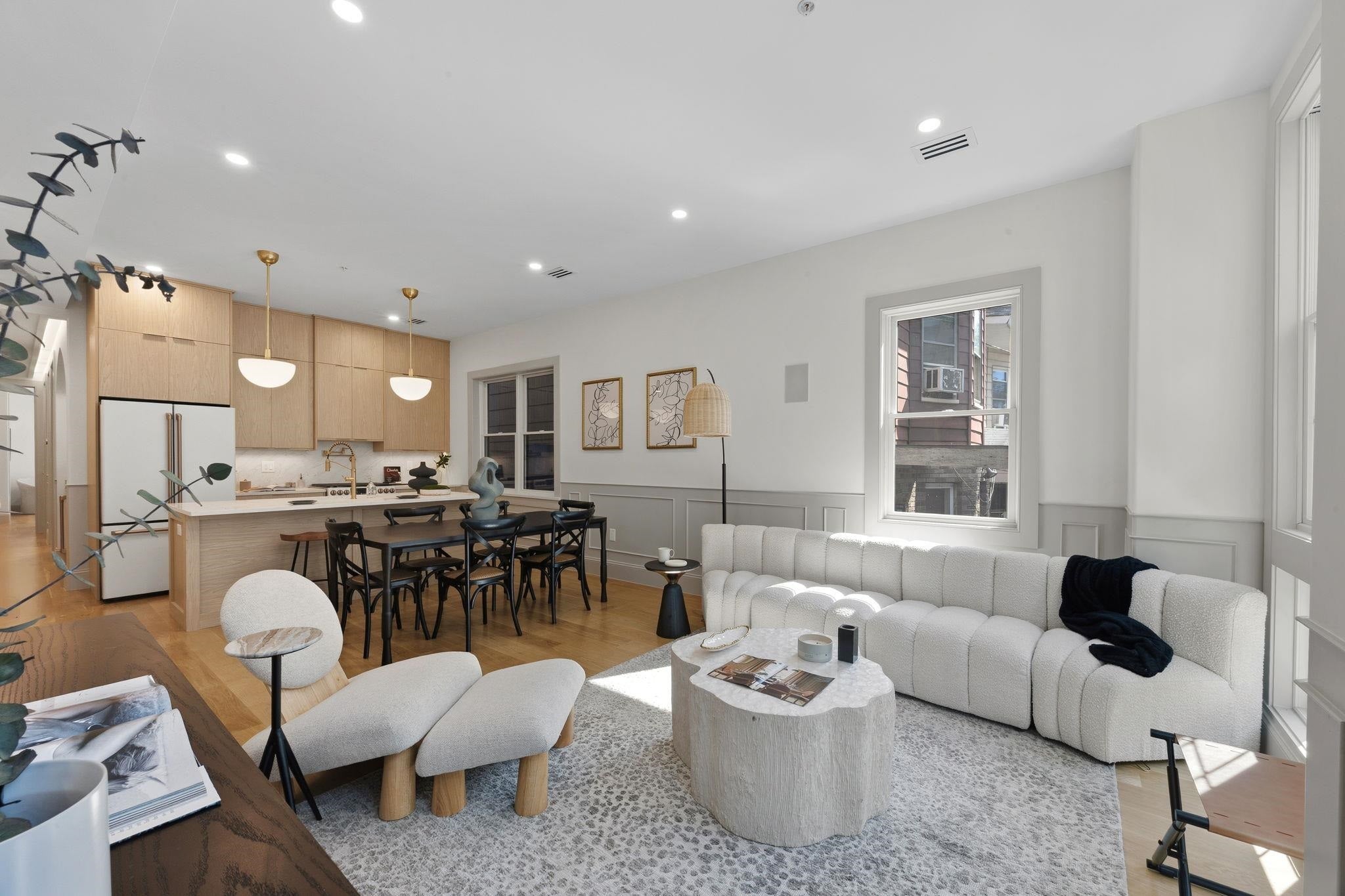 206 SHERMAN AVE 2