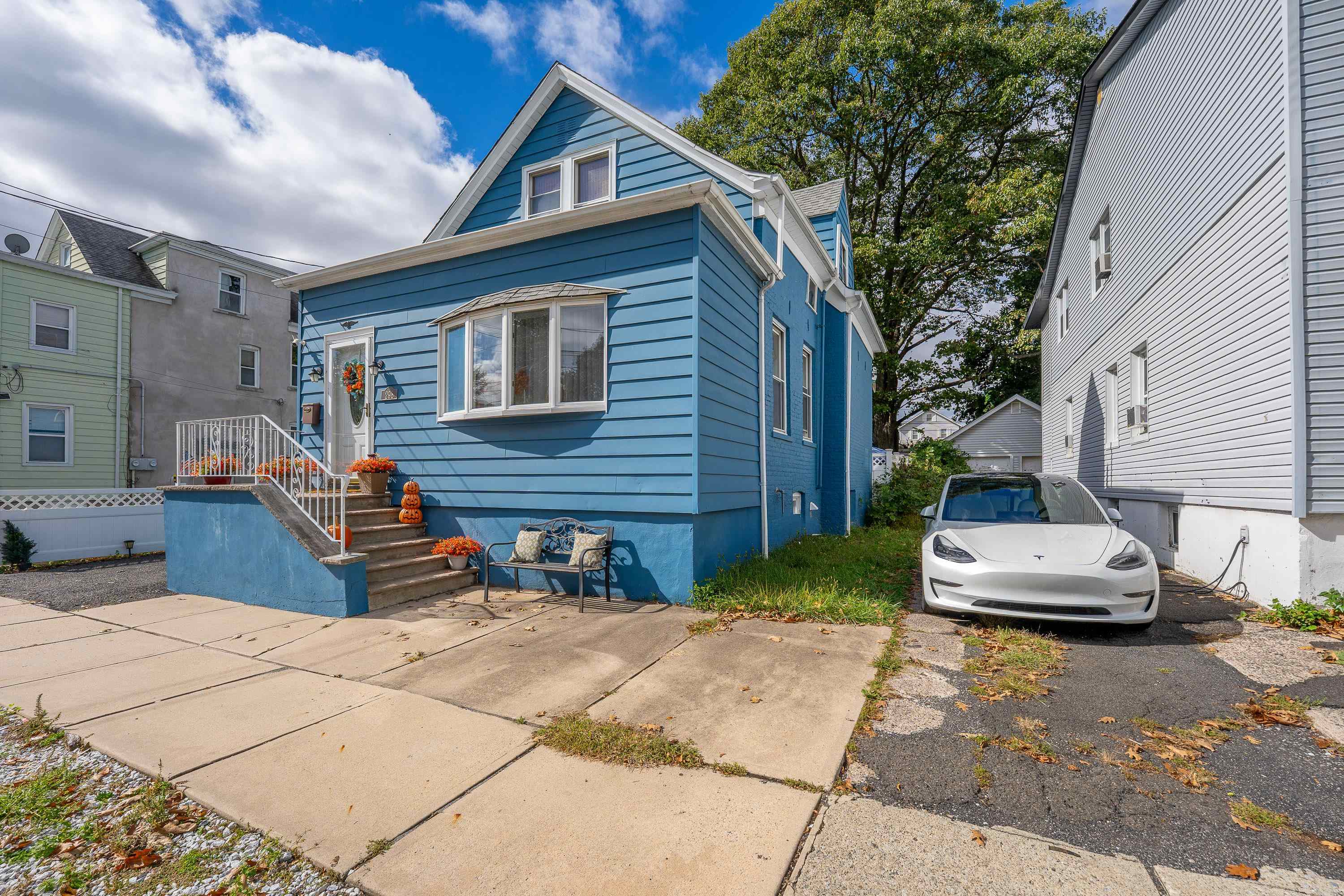 298 MADISON AVE