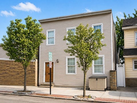 Multifamily For Rent - 607 22nd St #1<br/> Hudson County, Union City, NJ 07087