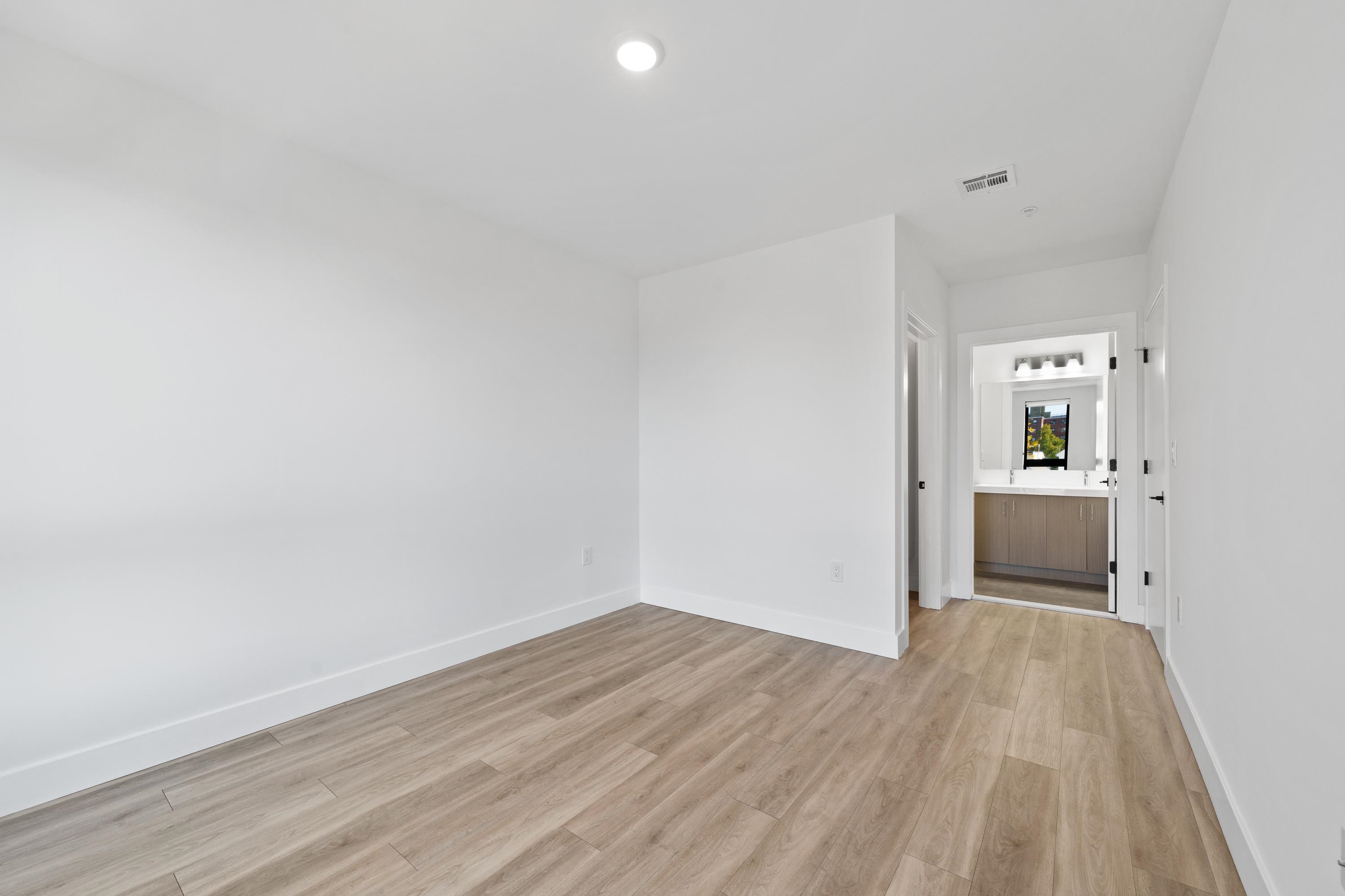 115 West  2nd St #301, Bayonne, New Jersey image 14