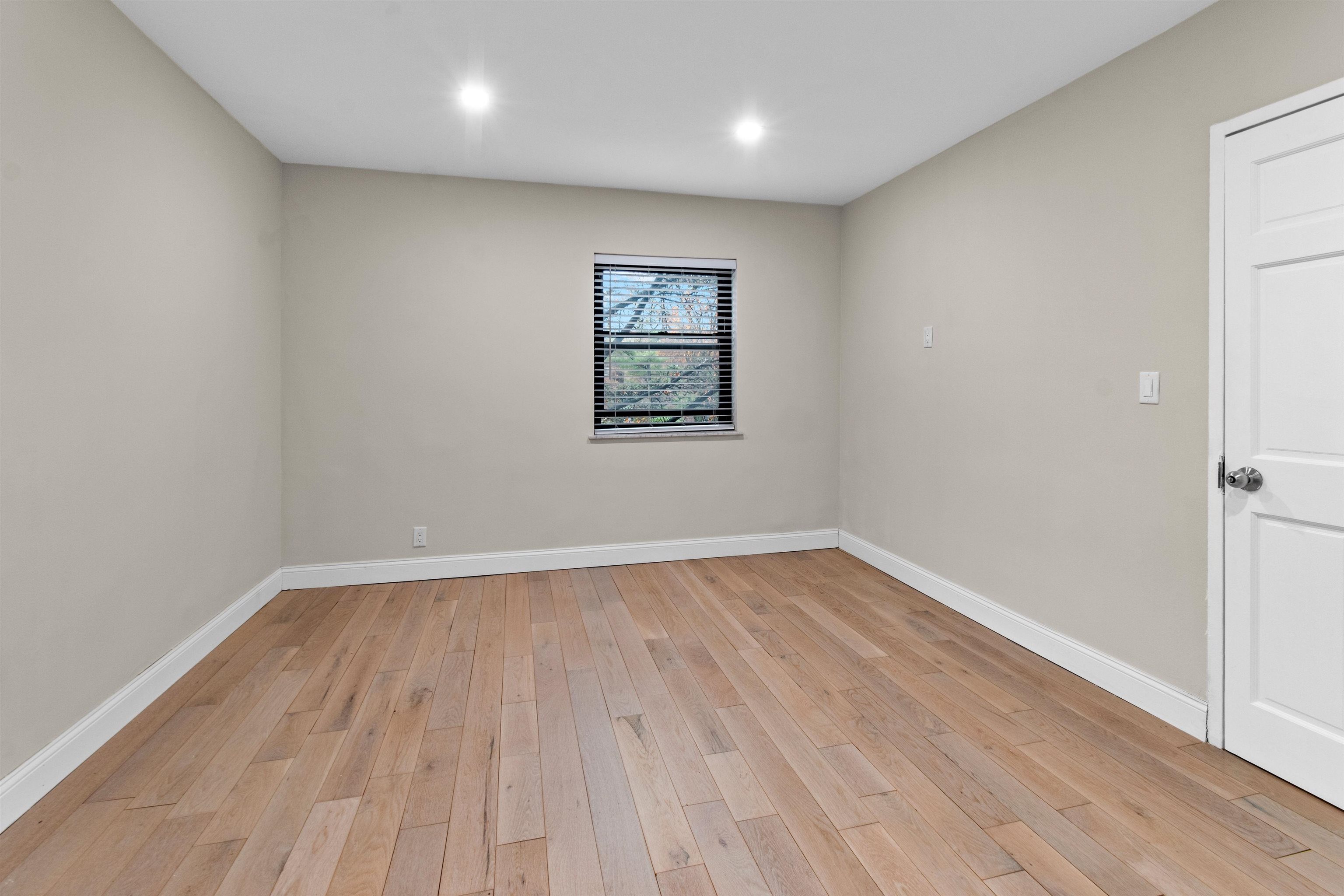 411 Park Pl #3B, Fort Lee, New Jersey image 11