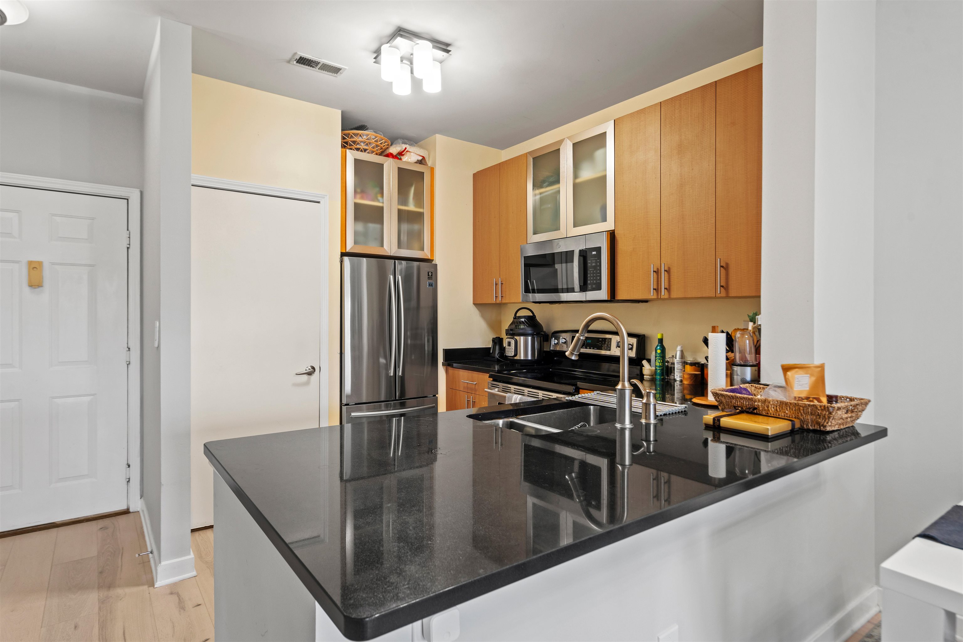 24 Avenue At Port Imperial #305, West New York, New Jersey image 4