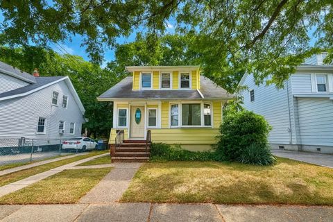 Homes For Sale - 63 Lakeside Dr<br/> Nutley, NJ 07110