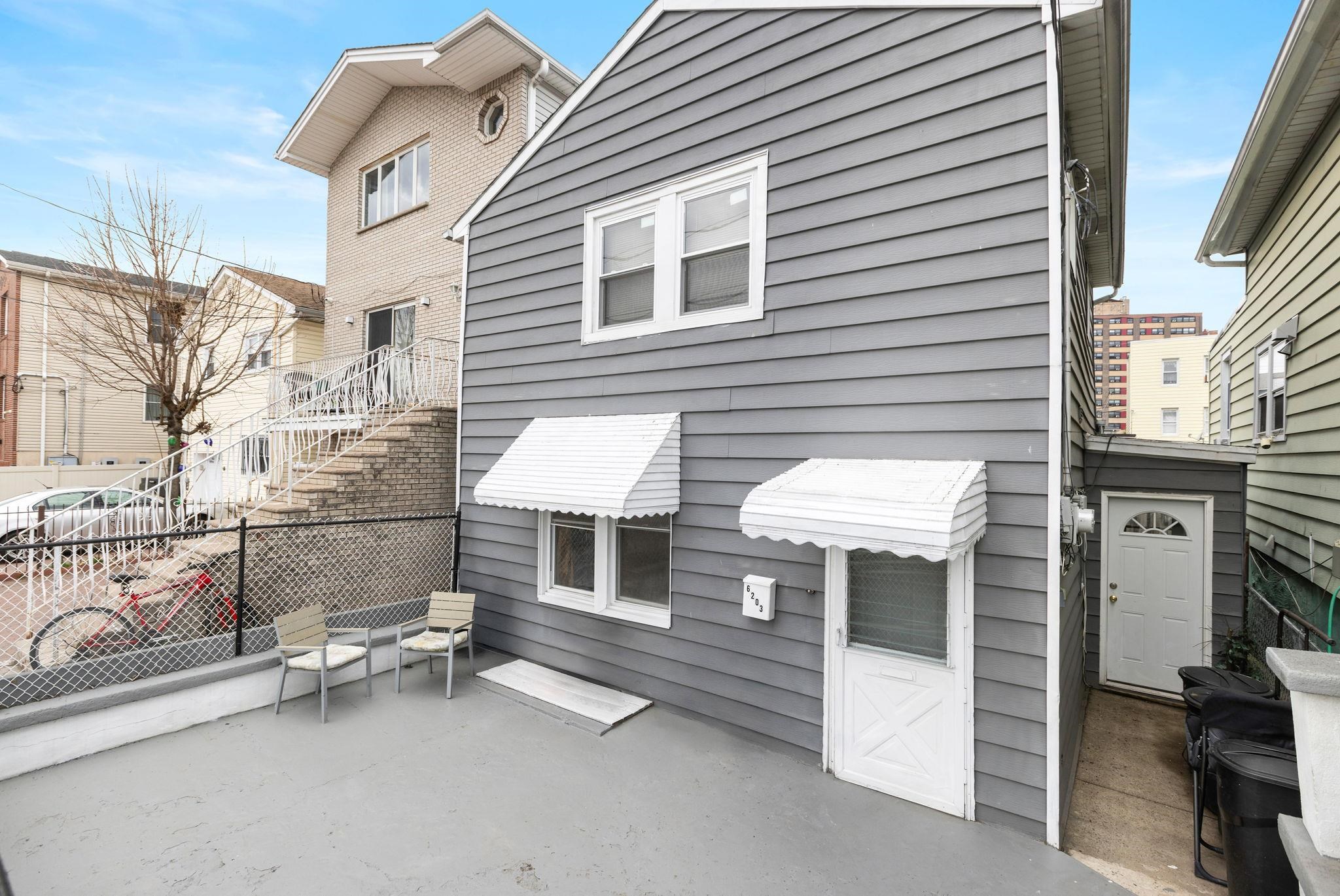 6203 Newkirk Ave, North Bergen, New Jersey image 2