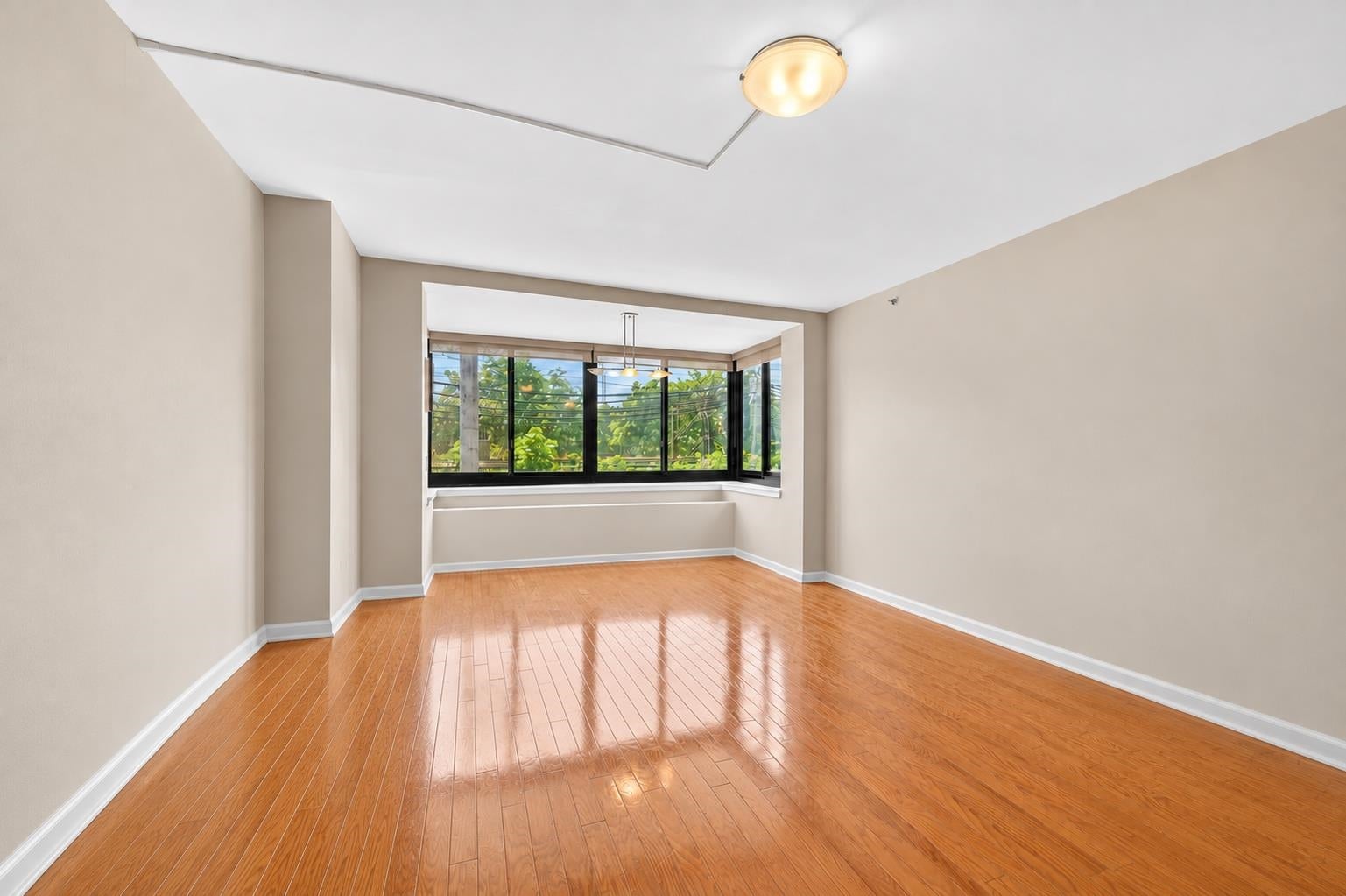 700 GROVE ST 2L