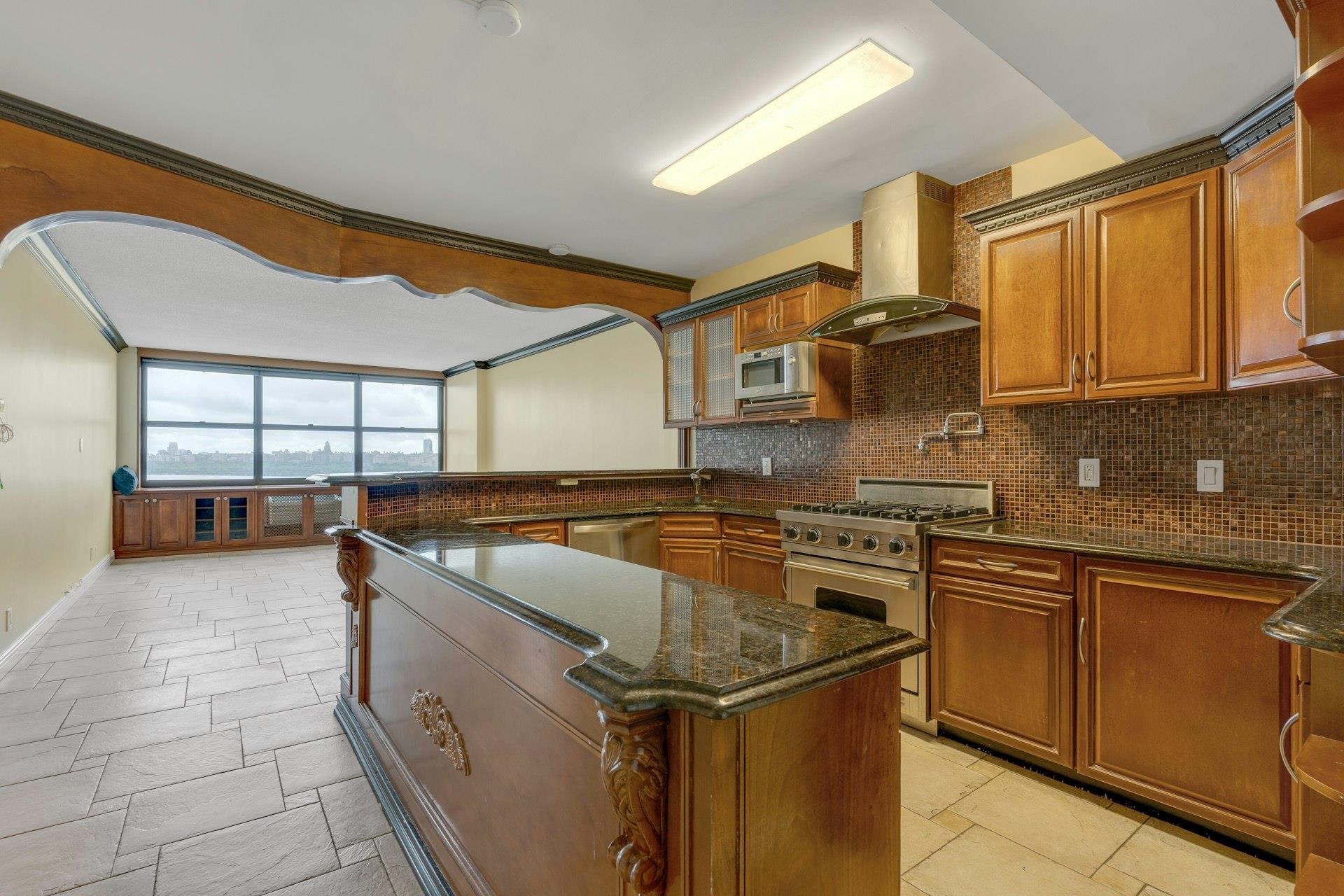 7002 Blvd East #19A, Guttenberg, New Jersey image 20