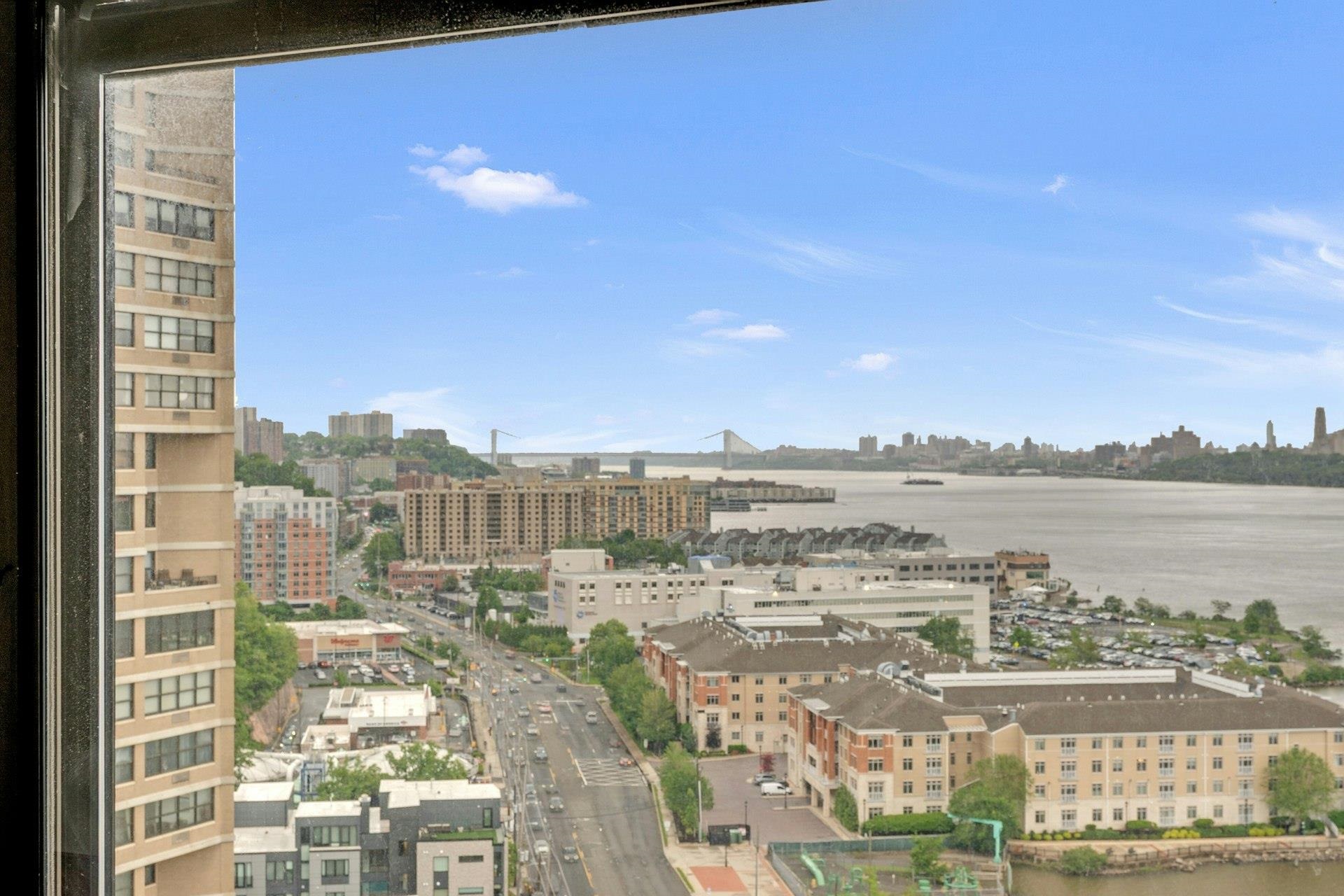7002 Blvd East #19A, Guttenberg, New Jersey image 33