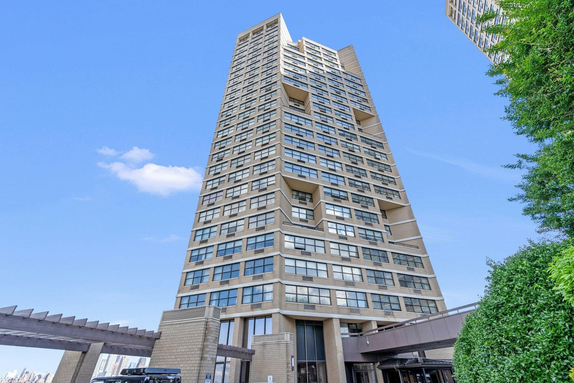 7002 Blvd East #19A, Guttenberg, New Jersey image 1