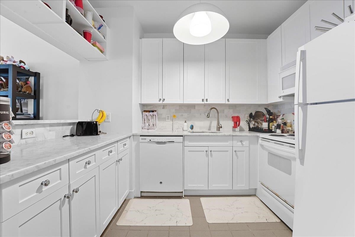 Search Homes 1 1500 HUDSON ST 6S