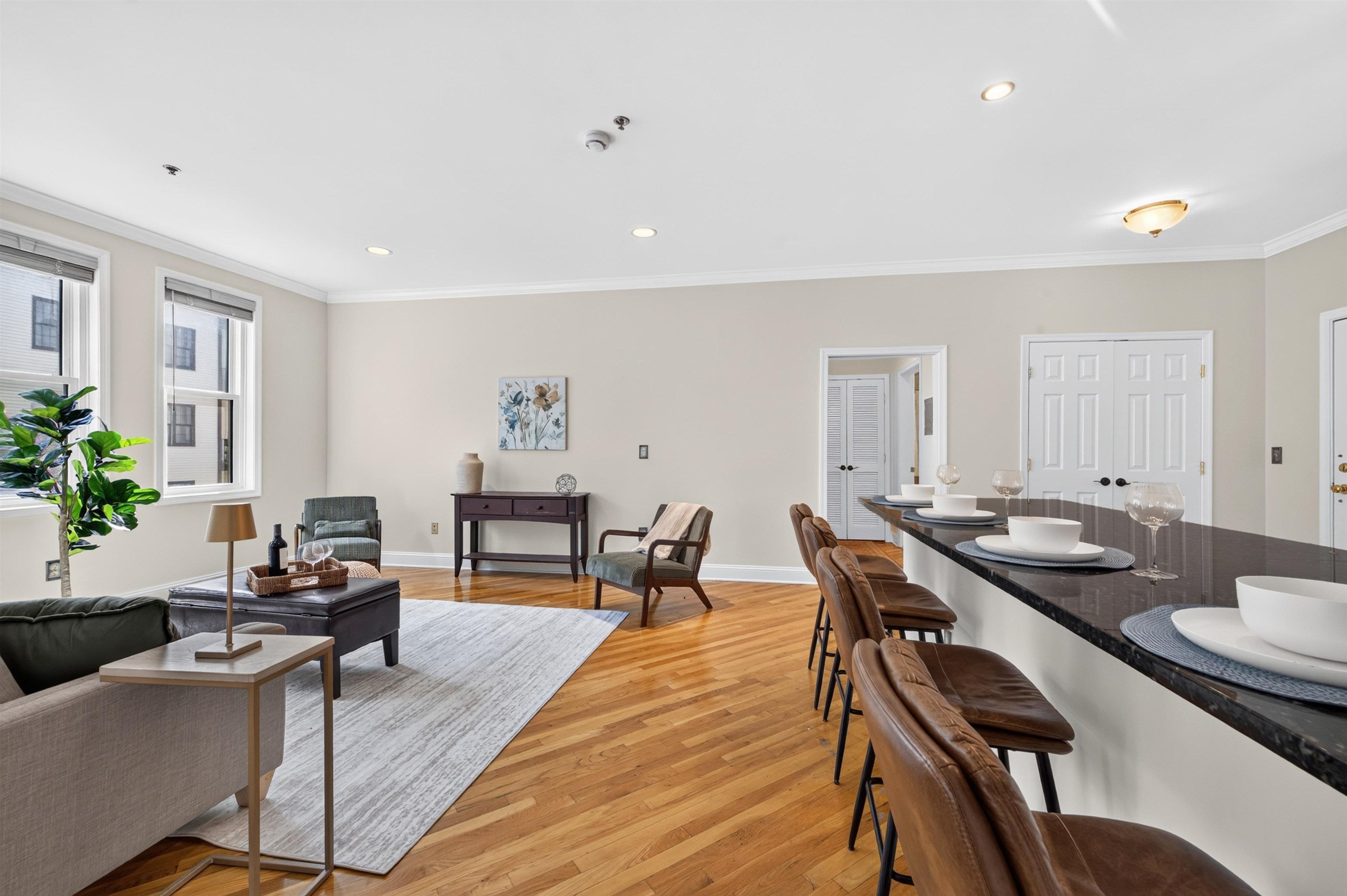 Search Homes 4 915 MADISON ST 4F