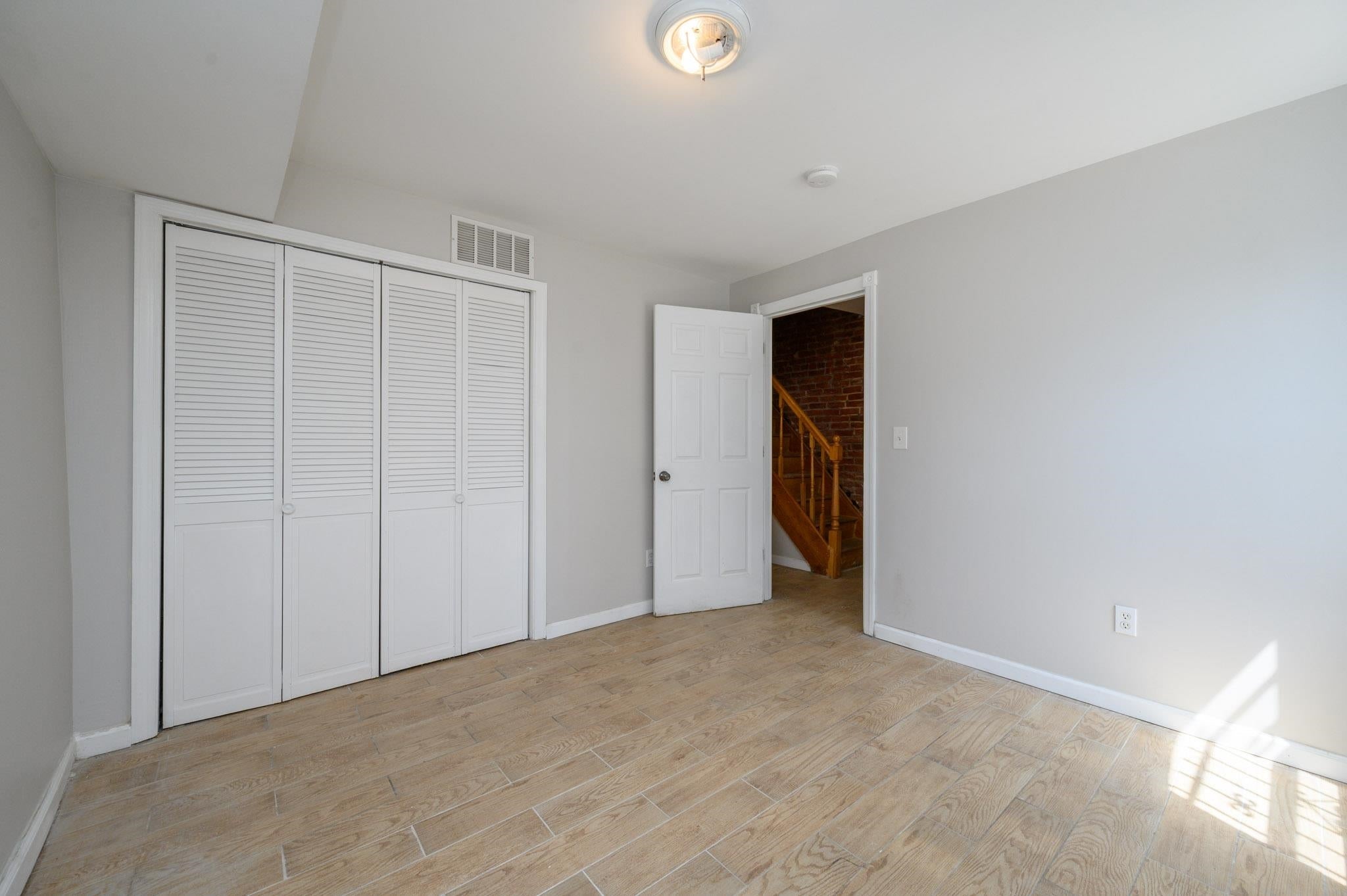 832 GRAND ST