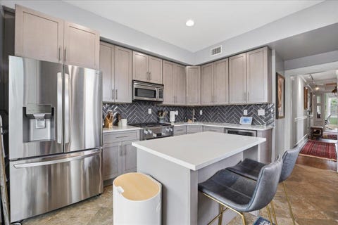 Condo For Sale - 270 Palisade Ave #2<br/> Jersey City, NJ 07307