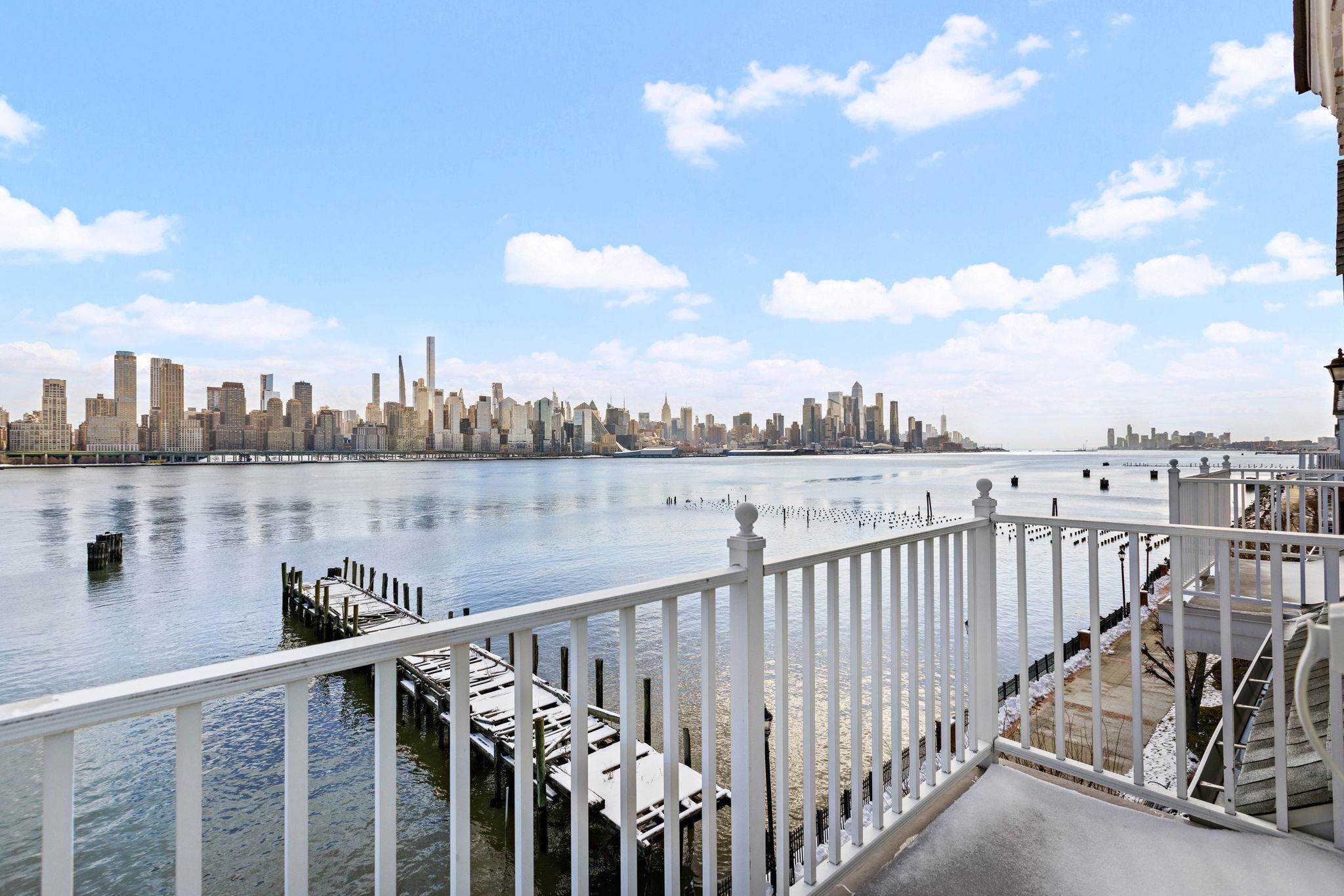 443 Albany Ct, West New York, New Jersey image 37