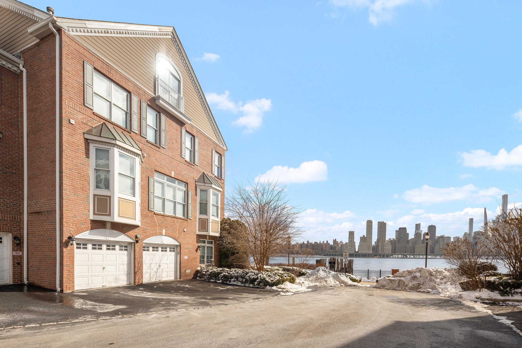 443 Albany Ct, West New York, New Jersey image 30