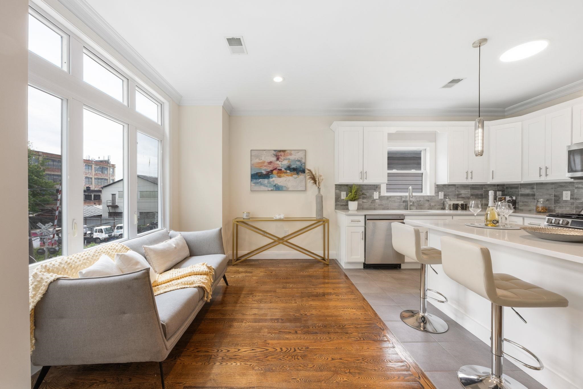 173 HALLADAY ST 2