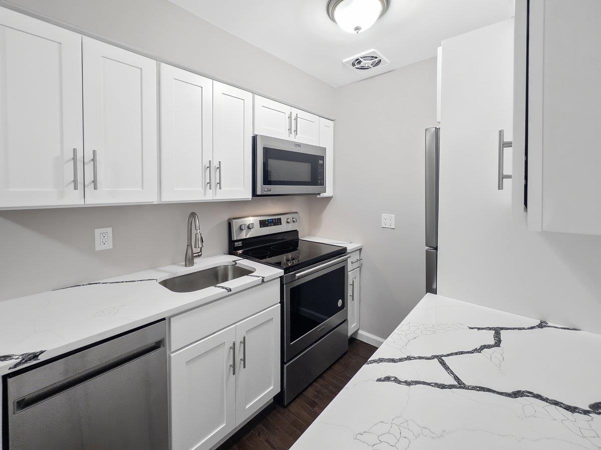 412 68th St #5, Guttenberg, New Jersey image 11