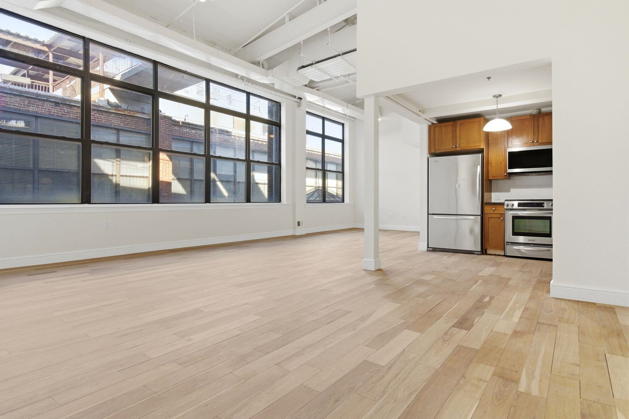 300 COMMUNIPAW AVE 168