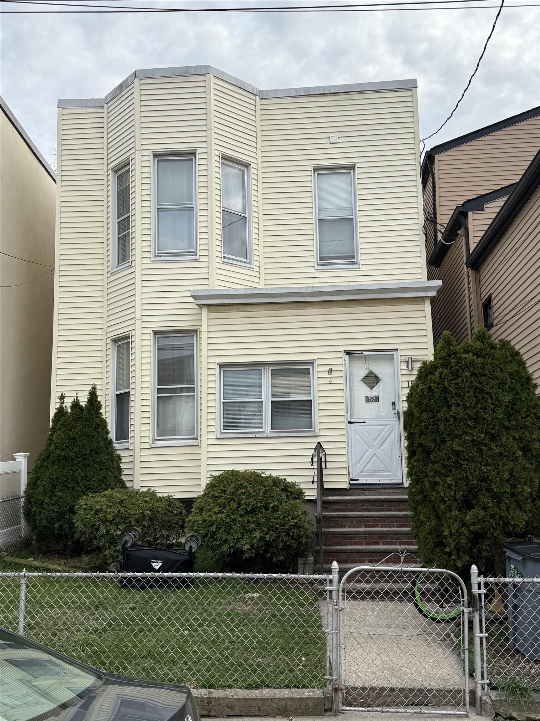 1527 38th St, North Bergen, New Jersey image 1