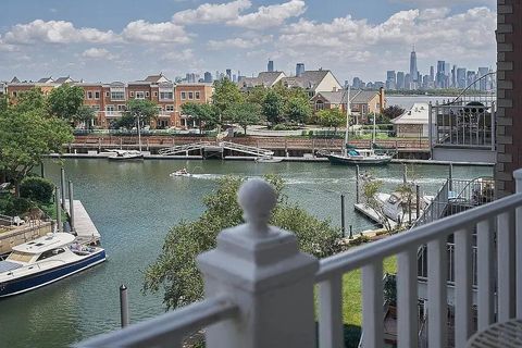 Condo For Sale - 111 Shearwater Ct East Ct #34<br/> Hudson County, Jersey City, NJ 07305
