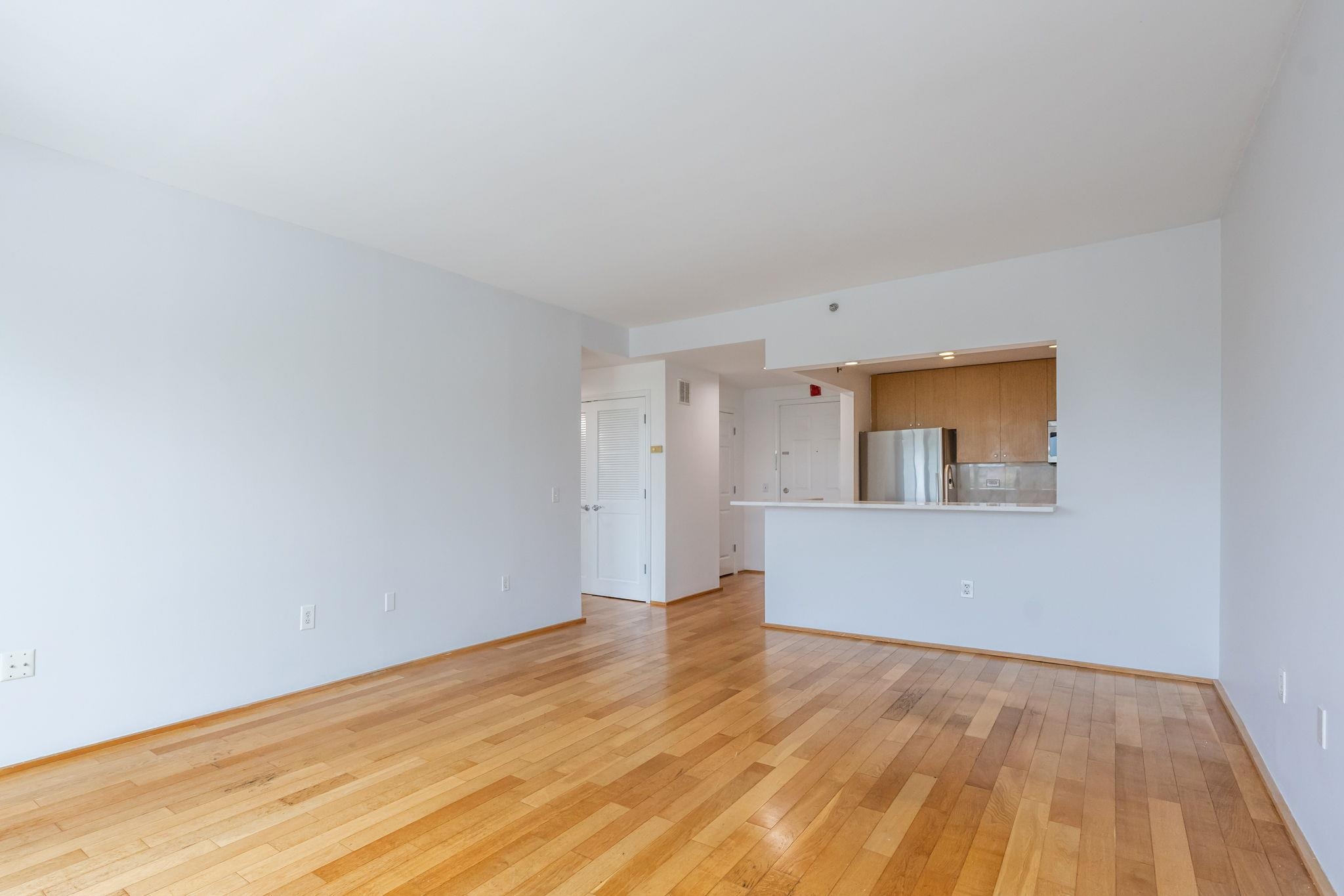 3202 City Pl, Edgewater, New Jersey image 4