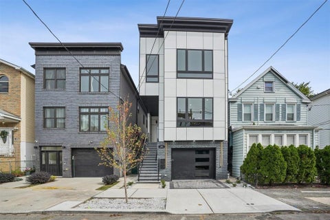 Condo For Sale - 68 Thorne St #1<br/> Jersey City, NJ 07307