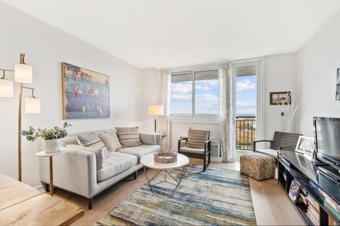 Homes For Sale - 100 Manhattan Ave #1901<br/> Union City, NJ 07087