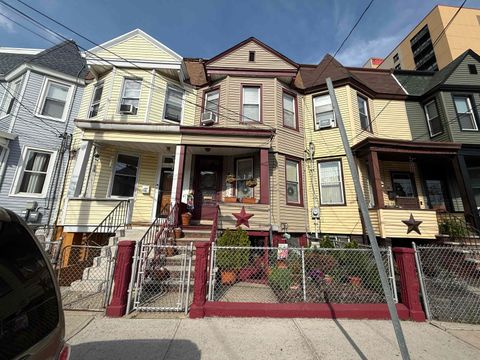 Homes For Sale - 22 Bartholdi Ave<br/> Jersey City, NJ 07305