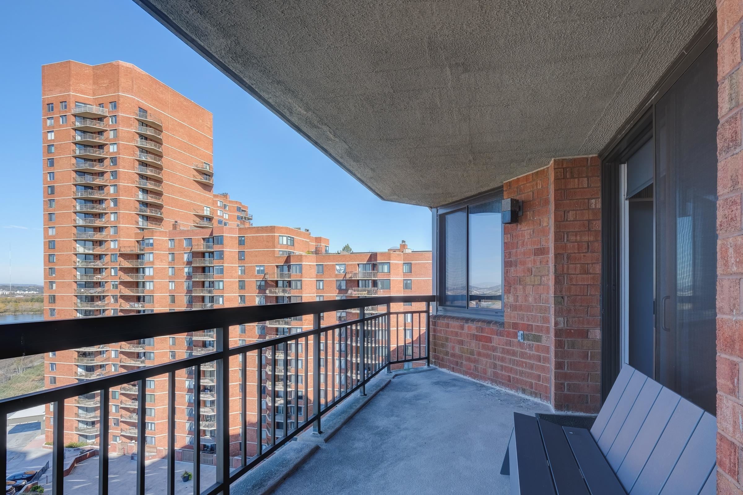 1212 HARMON COVE TOWER