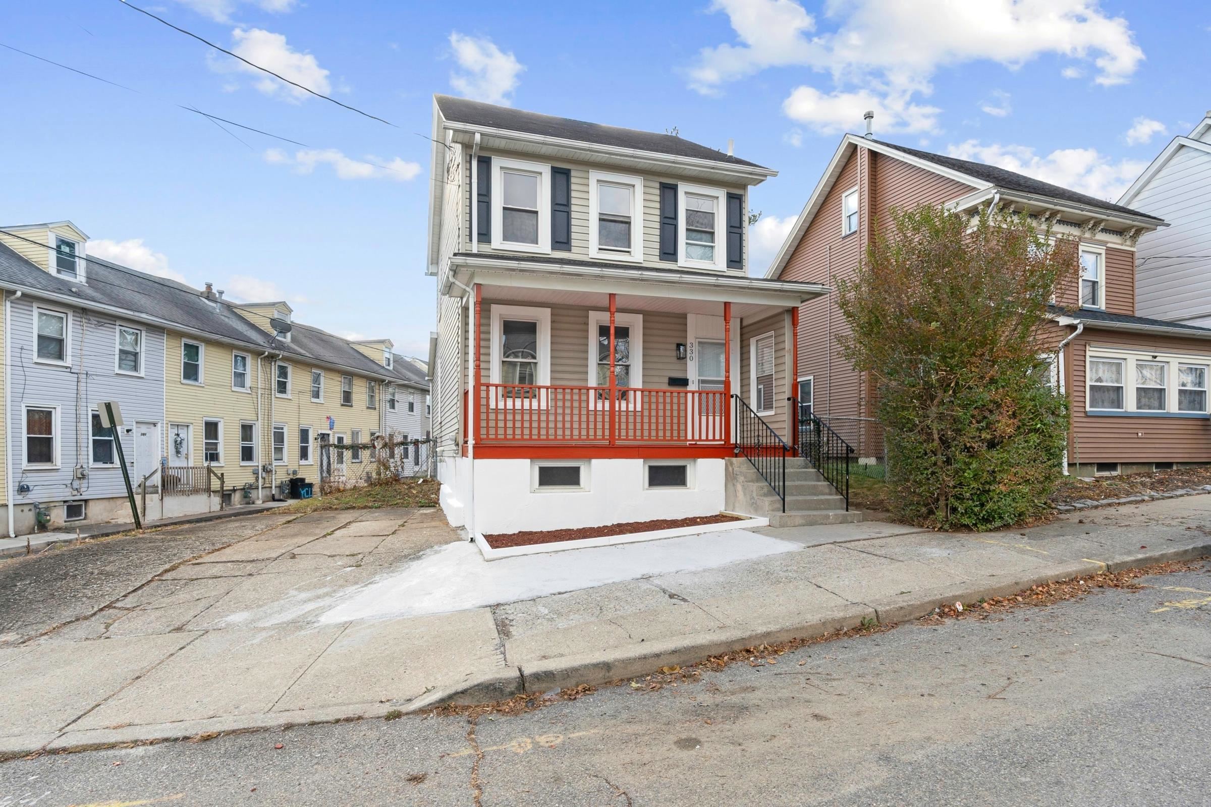 330 Chambers St, PHILLIPSBURG, New Jersey image 3