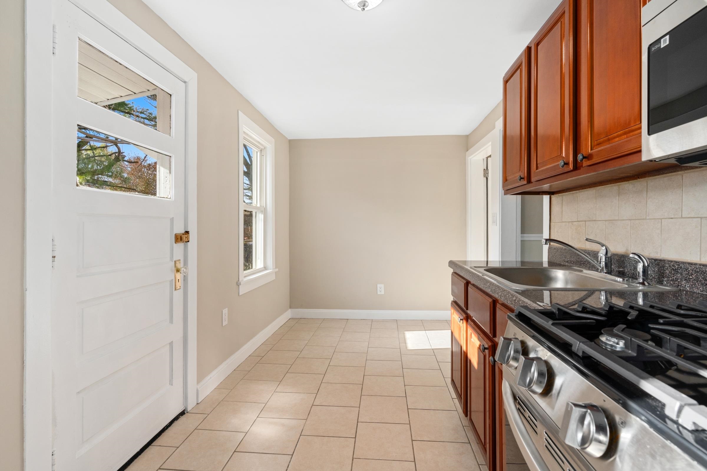 330 Chambers St, PHILLIPSBURG, New Jersey image 16