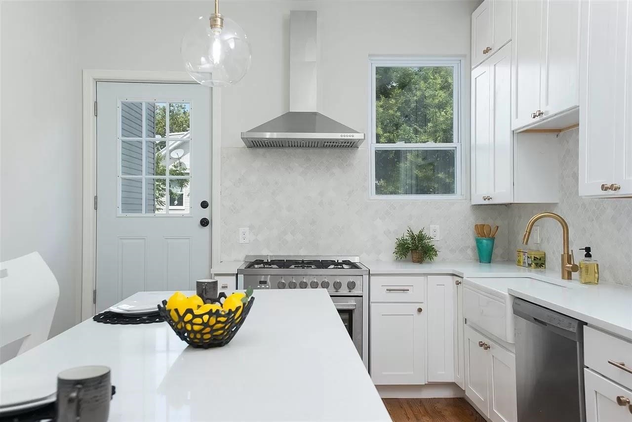 66 Belmont Ave, Jersey City, New Jersey image 9