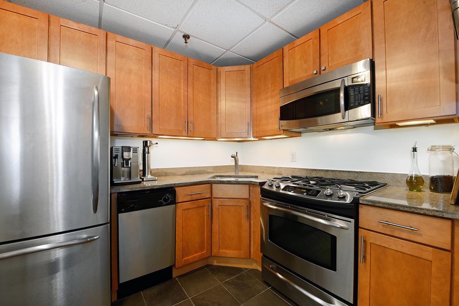 158 Wayne St #324A, Jersey City, New Jersey image 2