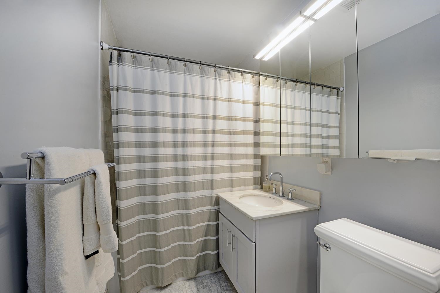 158 Wayne St #324A, Jersey City, New Jersey image 13
